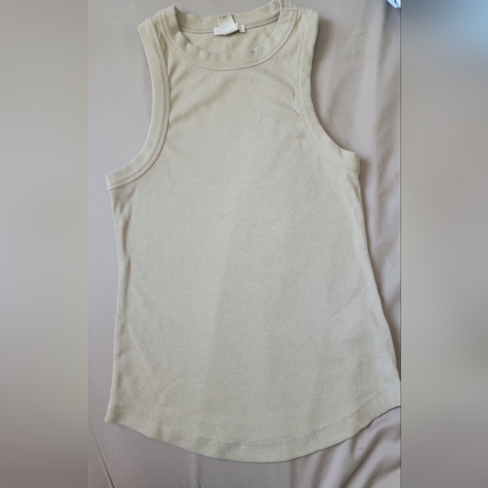H&M Tank Top - Picture 10 of 11